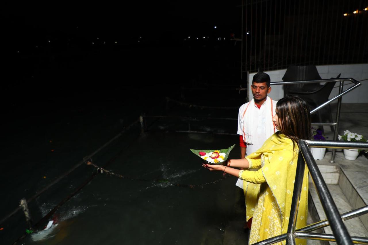 Hotel Ganga Heights Haridwār Esterno foto